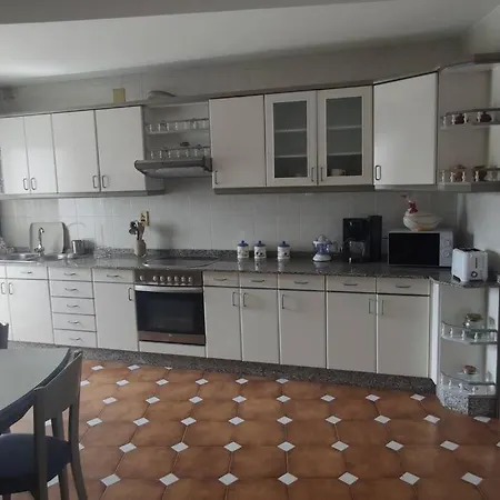Piso Turistico Dena Apartment *